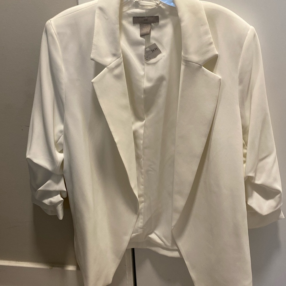 H&M white blazer never worn